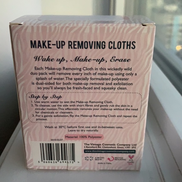 🆕 2 Make-up Removing Cloths - Picture 3 of 4